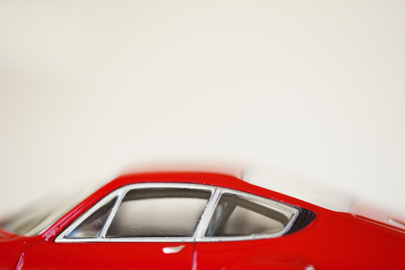 Illustration for article titled Kyosho Ferrari 6 1/64 #12 & 13 - Project Prancing Horse #13 - 1970 365 GTB/4 Competition "Daytona"